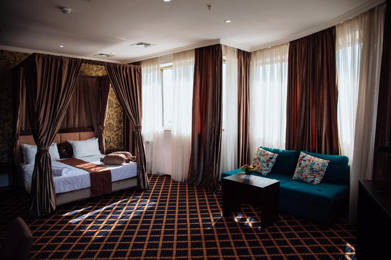 คอร์นิช โฮเต็ล บาคู Hotel บากู ภายนอก รูปภาพ
